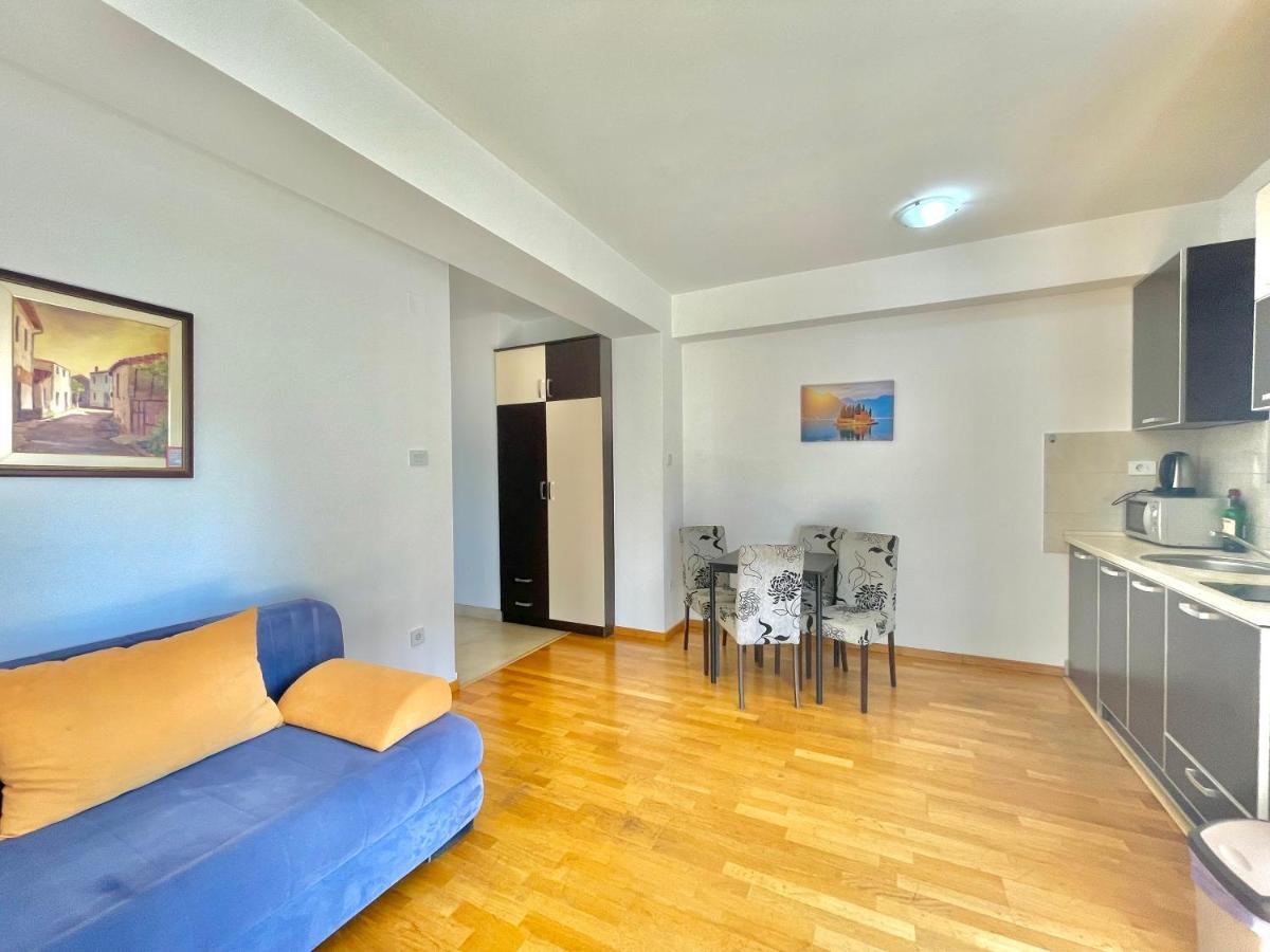 Comfort Apartments Aleksic บุดวา ภายนอก รูปภาพ
